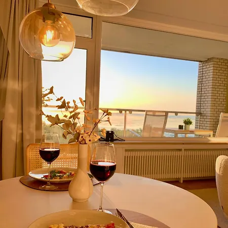 Panoramameerblicksuite Direkt Am Strand, Garage Wlan, Aufzug, Smarttv,bettwaesche,handtuecher, Netflix Uvm Κουξχάφεν