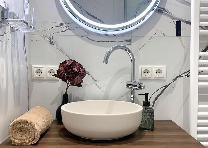 Panoramameerblicksuite Direkt Am Strand, Garage Wlan, Aufzug, Smarttv,bettwaesche,handtuecher, Netflix Uvm Appartement