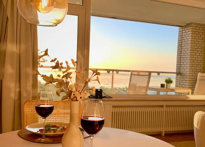 Panoramameerblicksuite Direkt Am Strand, Garage Wlan, Aufzug, Smarttv,bettwaesche,handtuecher, Netflix Uvm Cuxhaven